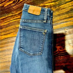 Madewell 10” high rise skinny jeans, size 26.